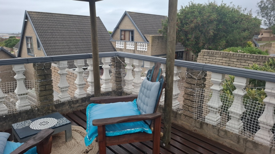 3 Bedroom Property for Sale in Heiderand Western Cape